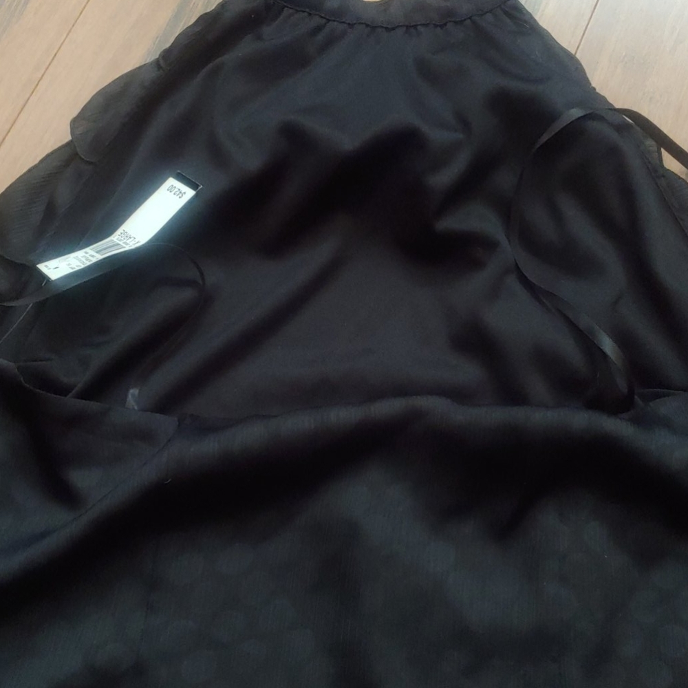 Halter Top - Picture 2 of 3
